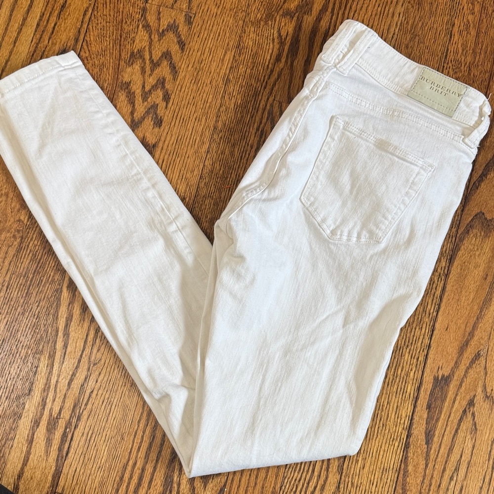 Burberry White Low Rise Skinny Jeans SZ 26